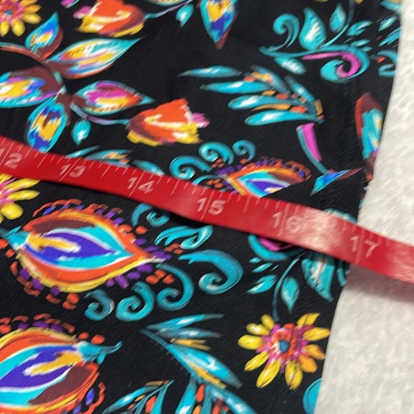 Dōna Jō Floral Black Skort - Picture 8 of 9